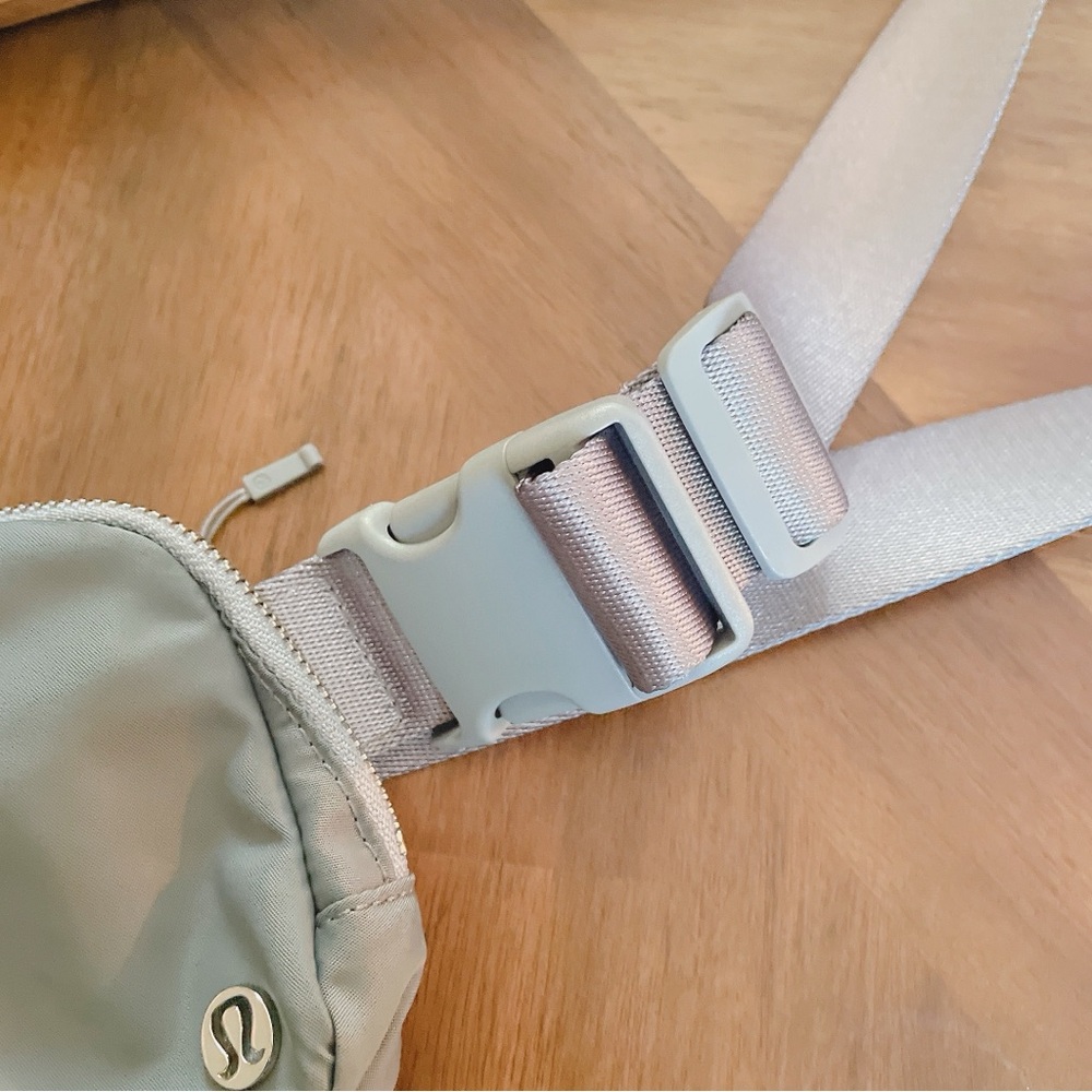 lululemon athletica Gray Crossbody - Picture 2 of 11